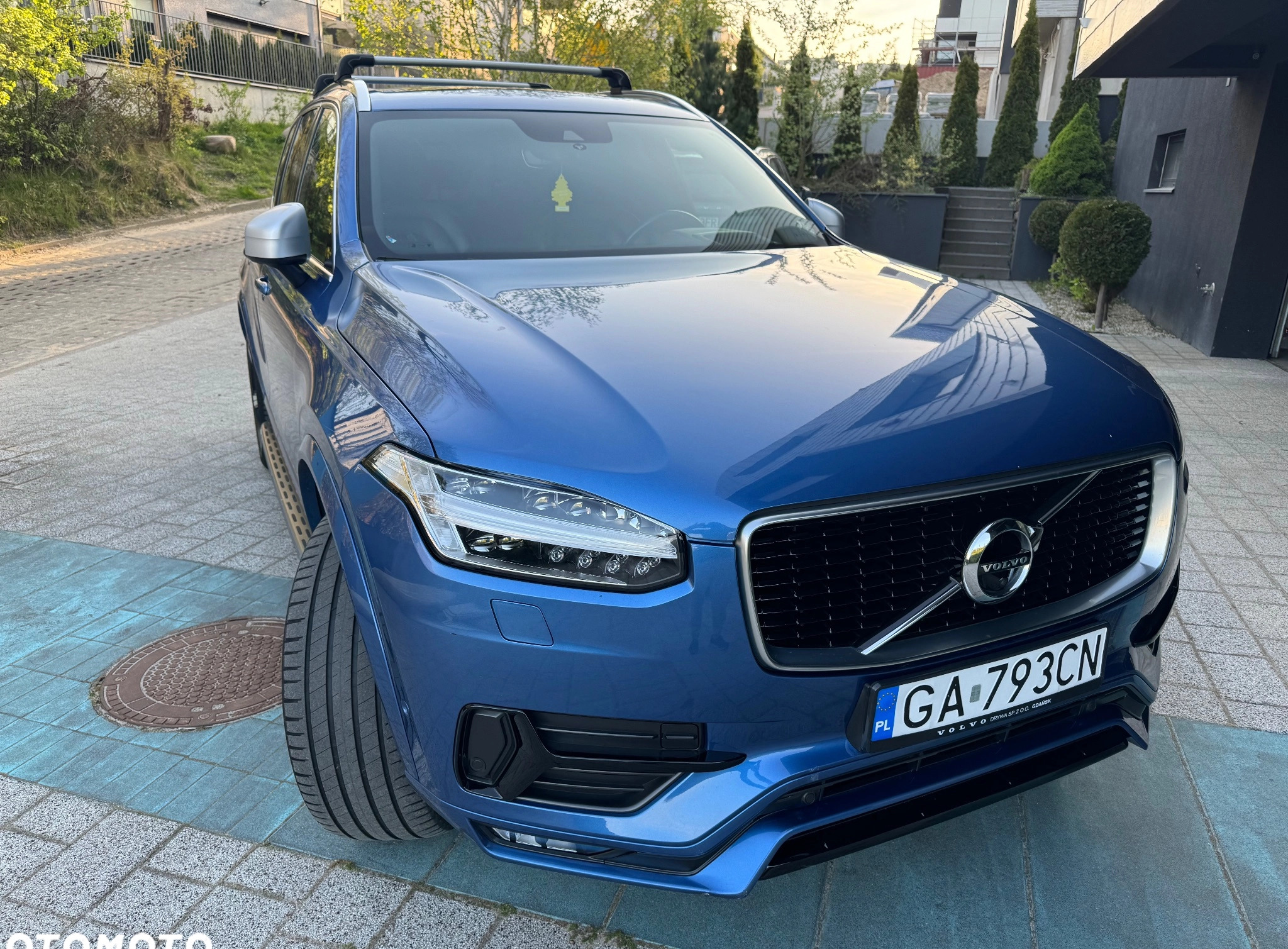 Volvo XC 90 cena 198000 przebieg: 98000, rok produkcji 2018 z Gdynia małe 742